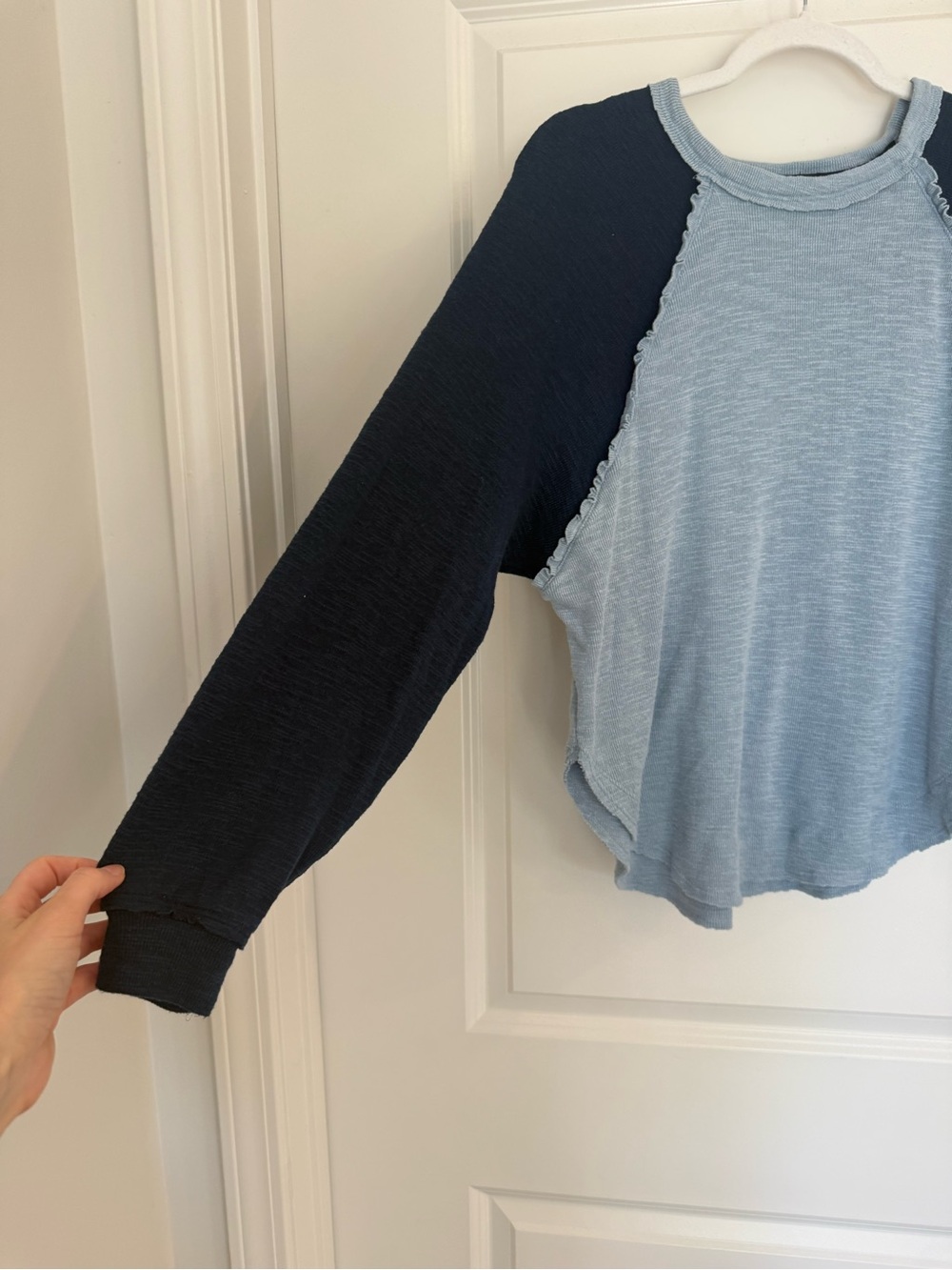Pilcro Ruffle Raglan Thermal Top-Blue - Picture 5 of 6